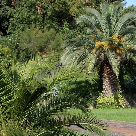 Holiday home Ulivi House, Inside A Private Park, Pool, Tennis, 2 Ac Bdr, 2bth, Parking Next And Private Garage In Lerici! *