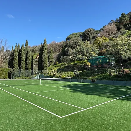 Ulivi House, Inside A Private Park, Pool, Tennis, 2 Ac Bdr, 2bth, Parking Next And Private Garage In Lerici! Lerici